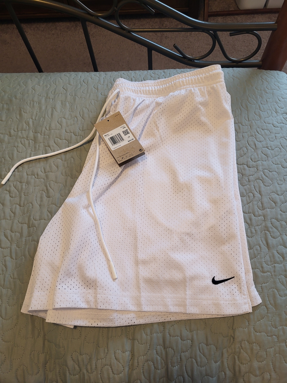 Nike Men’s White Mesh Athletic Shorts